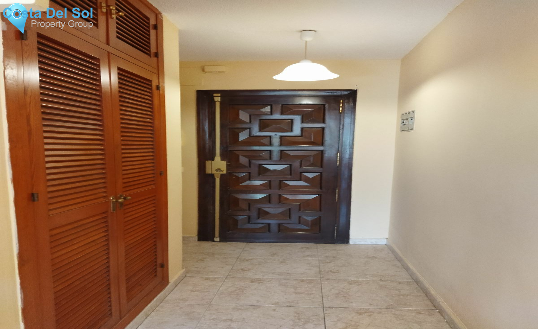 Middle Floor Apartment in Marbella-1515642