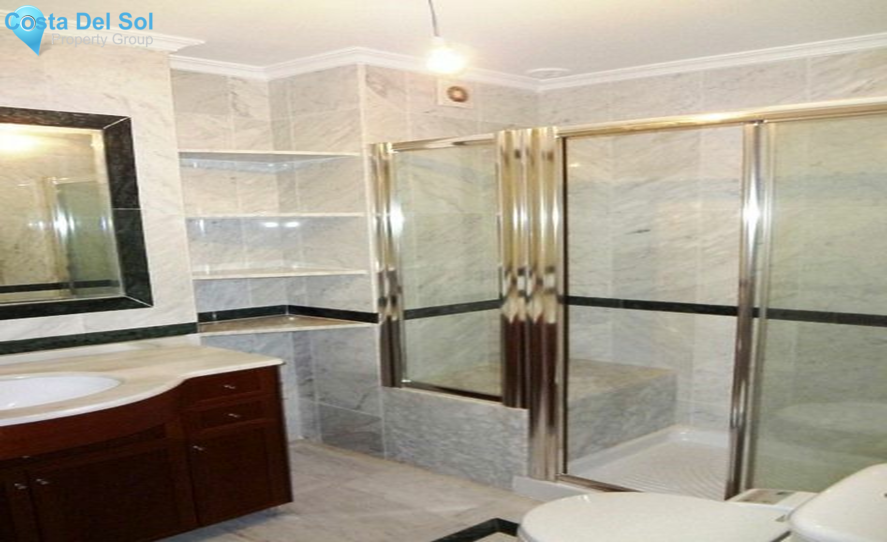Middle Floor Apartment in Marbella-1520315
