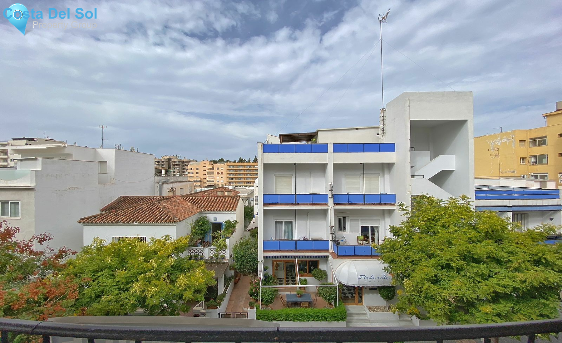 Middle Floor Apartment in Marbella-1520302