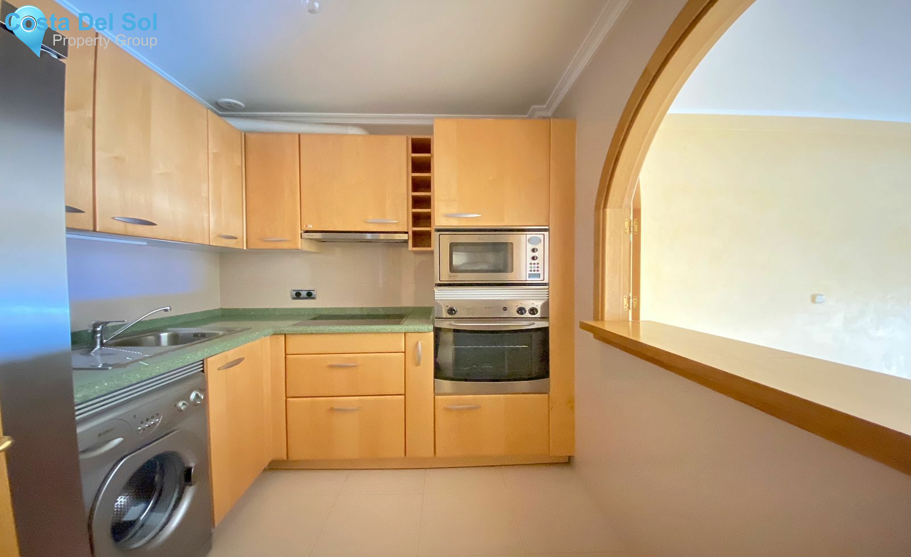 Middle Floor Apartment in Marbella-1520306