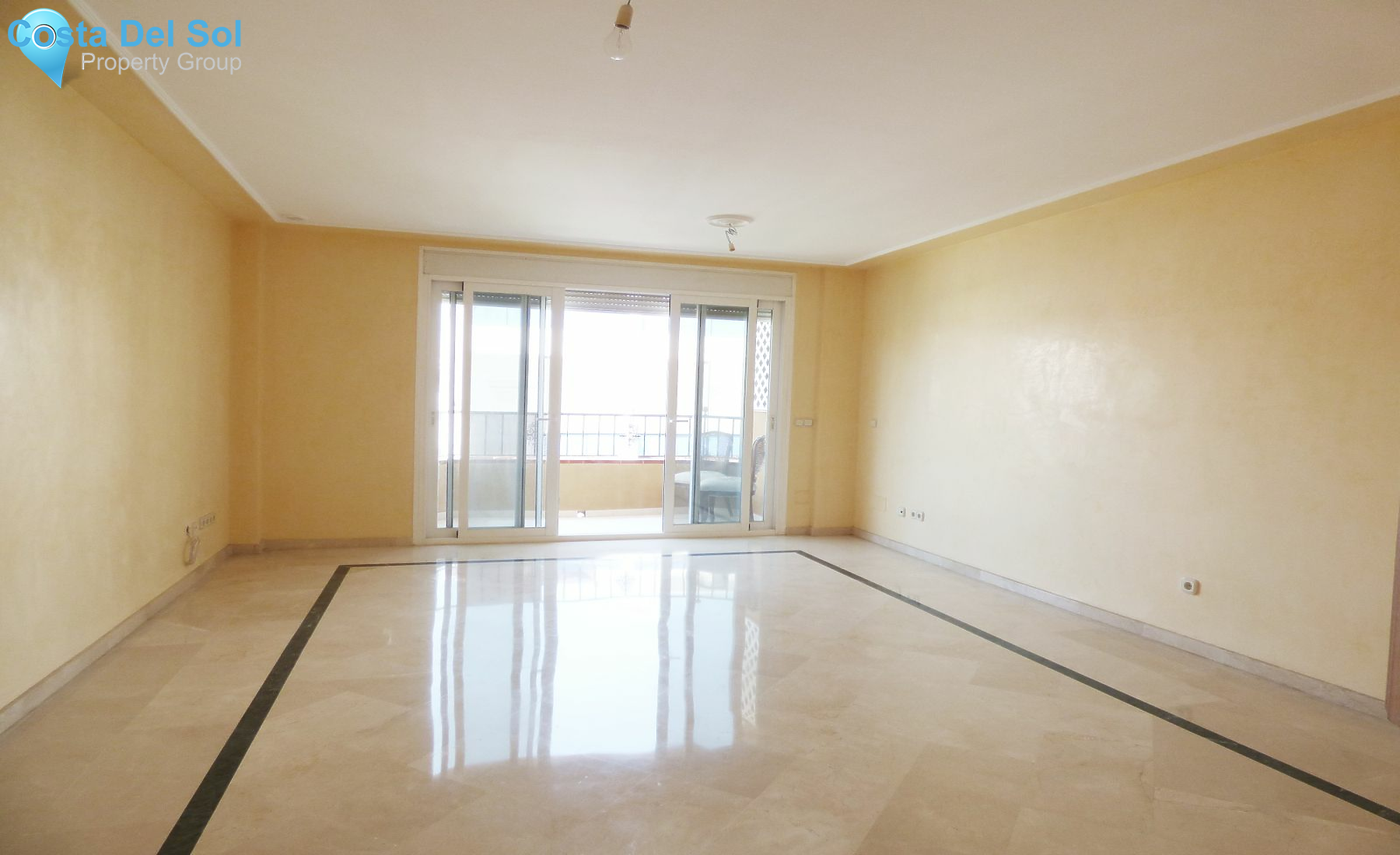 Middle Floor Apartment in Marbella-1520307