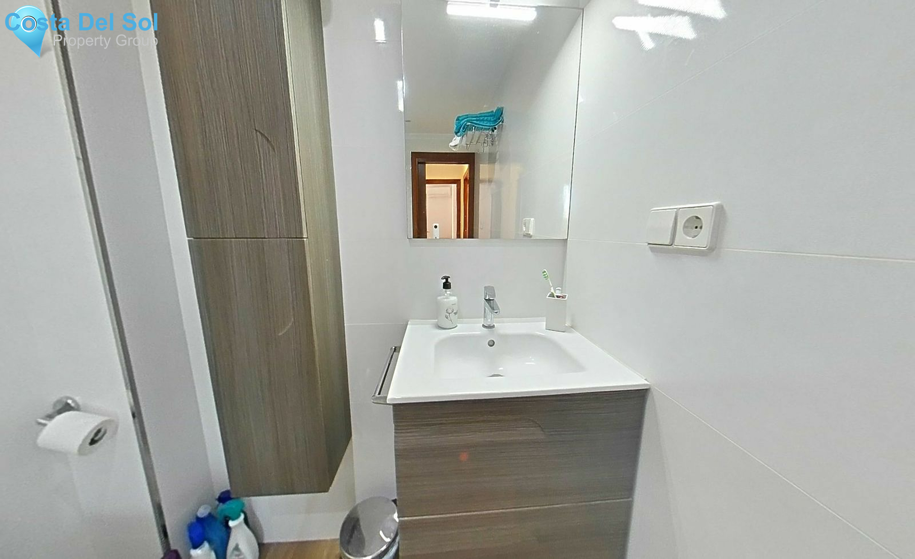 Middle Floor Apartment in Marbella-1531282
