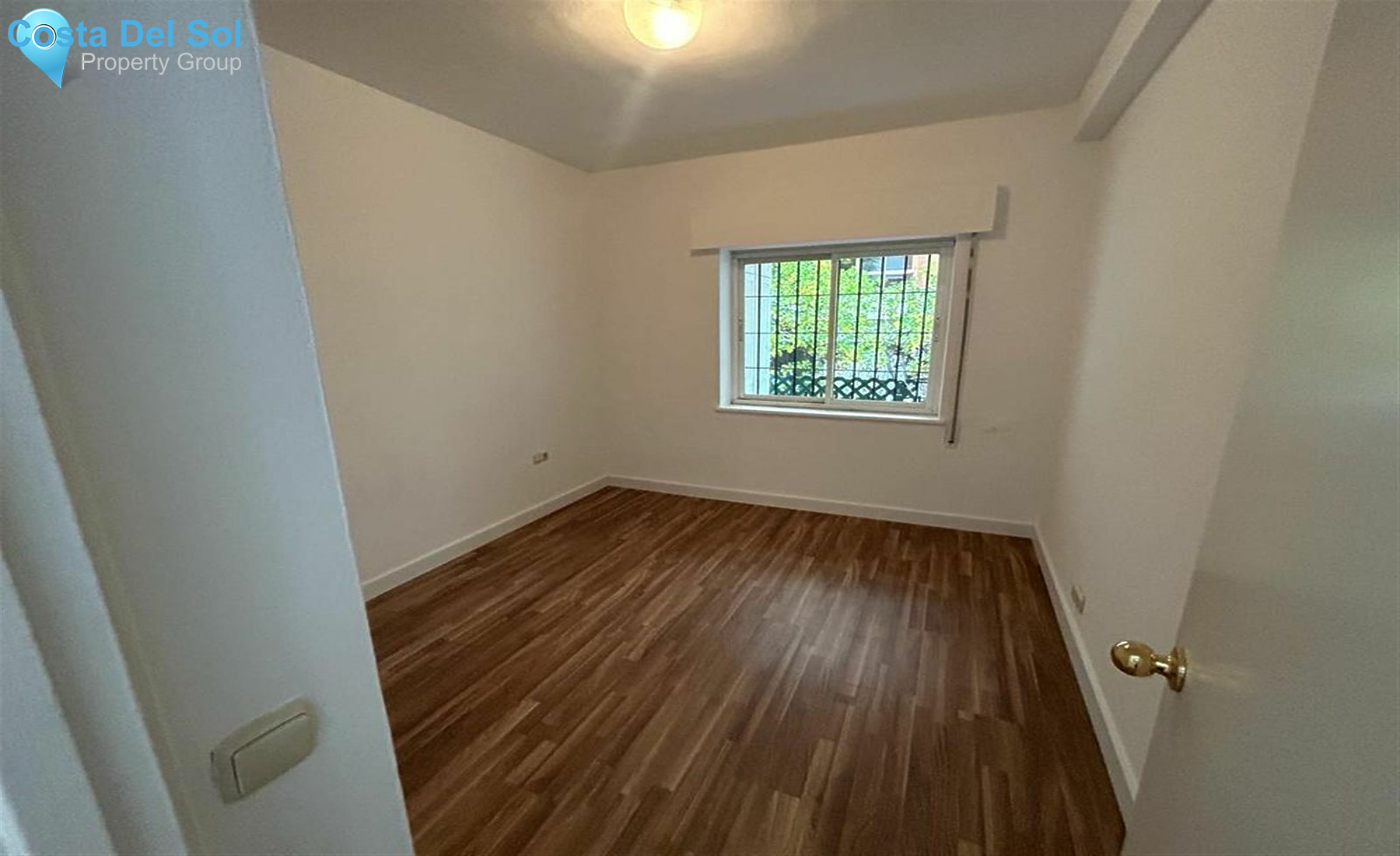 Middle Floor Apartment in Marbella-1544483