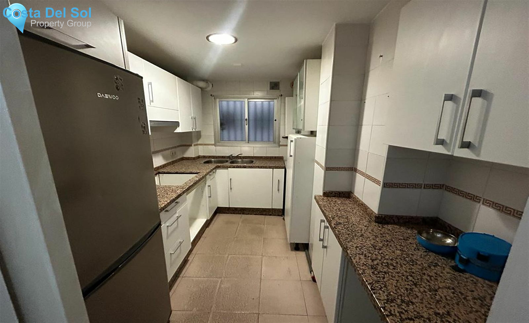Middle Floor Apartment in Marbella-1544481