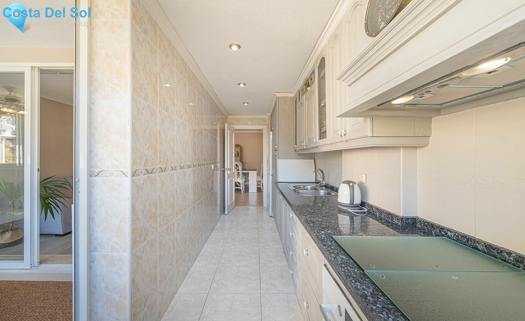Middle Floor Apartment in Marbella-1544536