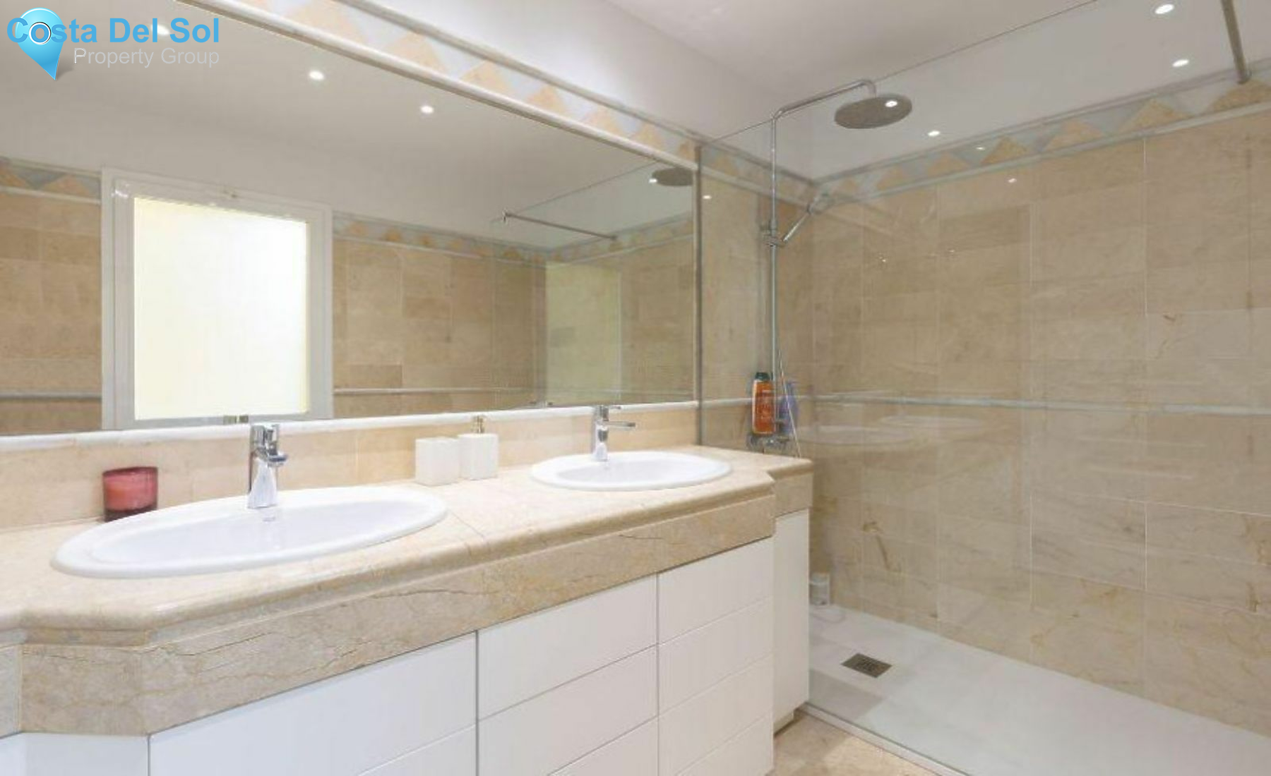 Middle Floor Apartment in Marbella-1545150