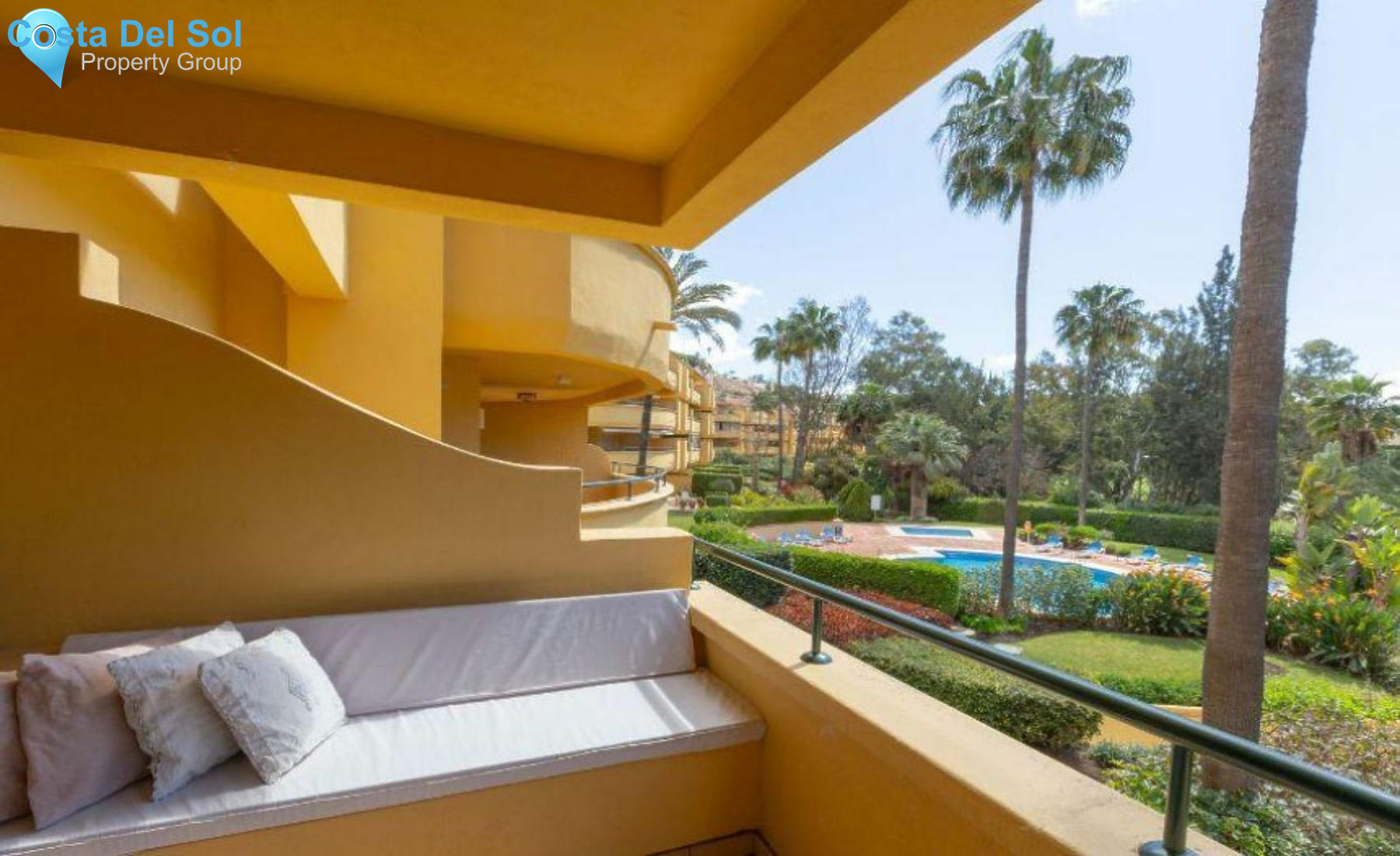 Middle Floor Apartment in Marbella-1545154