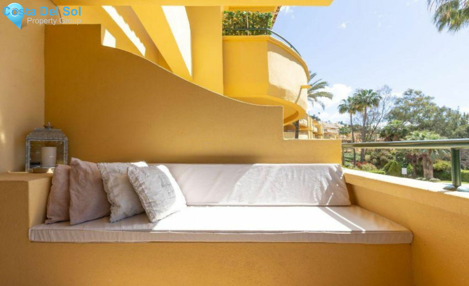 Middle Floor Apartment in Marbella-1545156