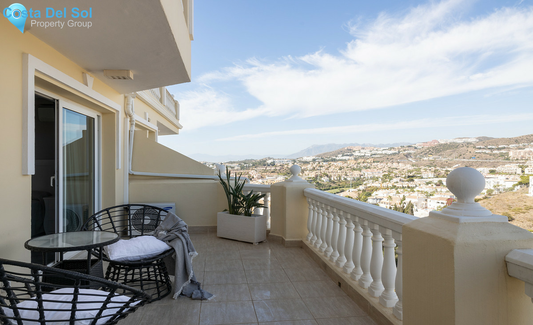 Middle Floor Apartment in Mijas Costa-1302422