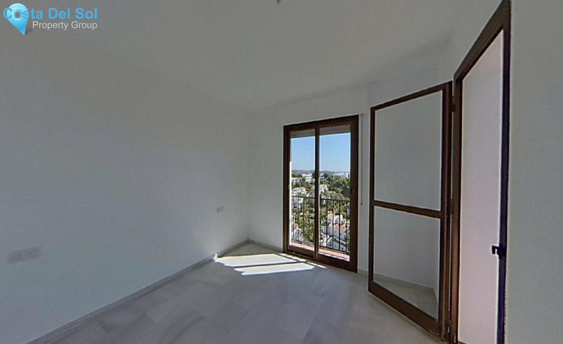 Middle Floor Apartment in Mijas Costa-1405802