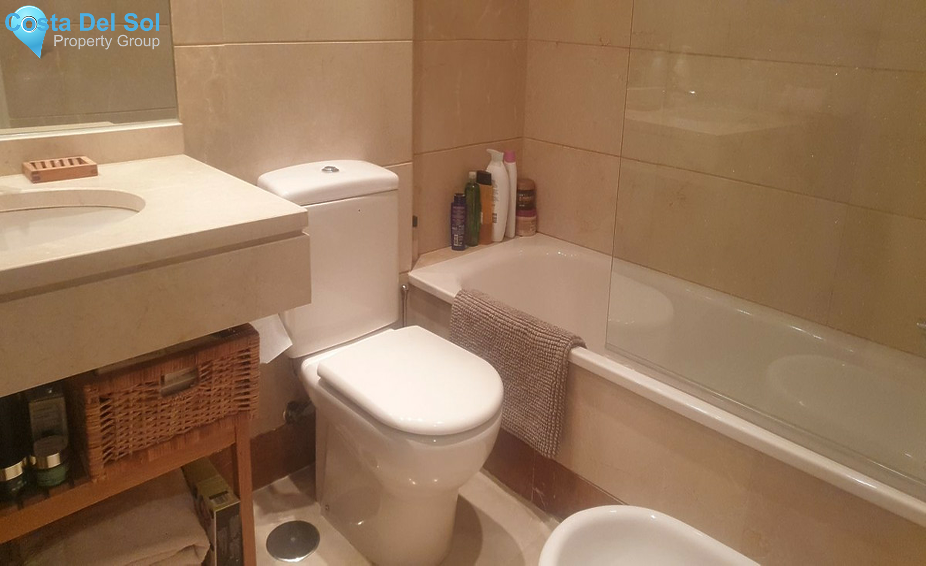 Middle Floor Apartment in Mijas Costa-1407257