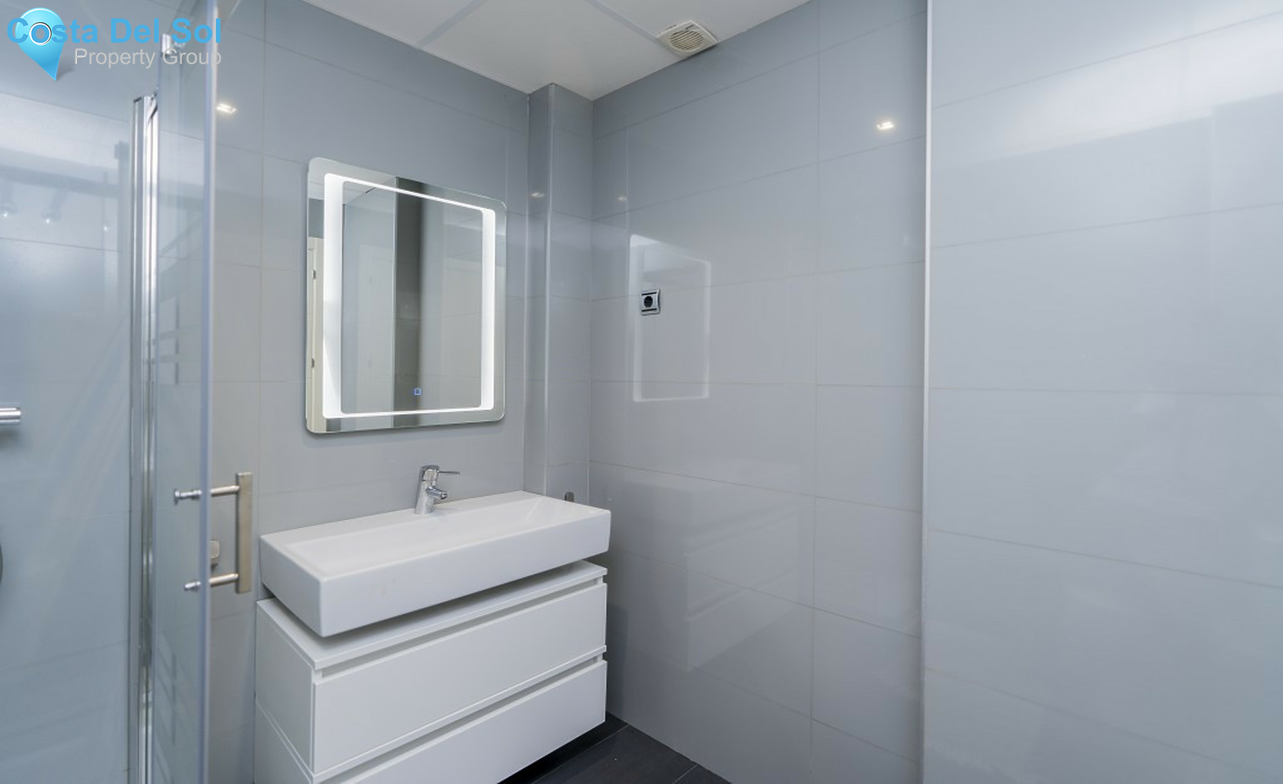 Middle Floor Apartment in Mijas Costa-1408724