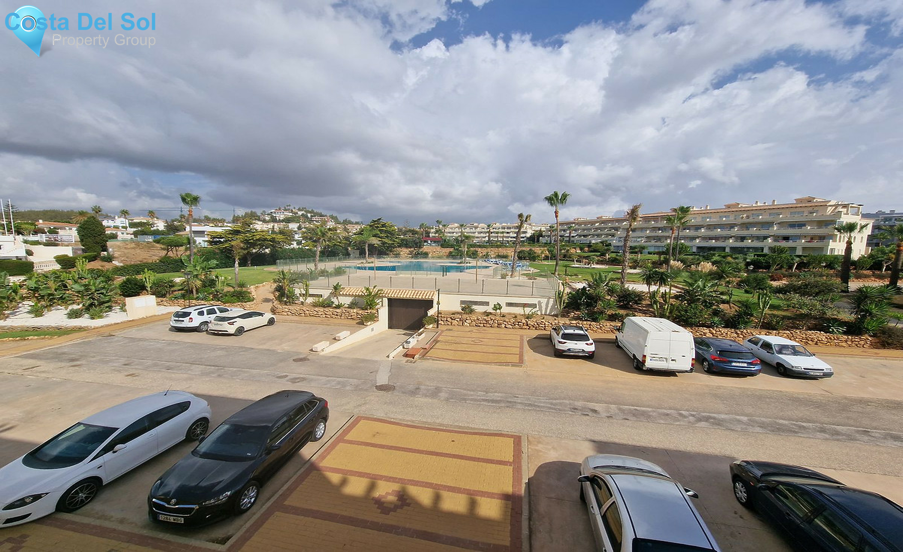 Middle Floor Apartment in Mijas Costa-1477037