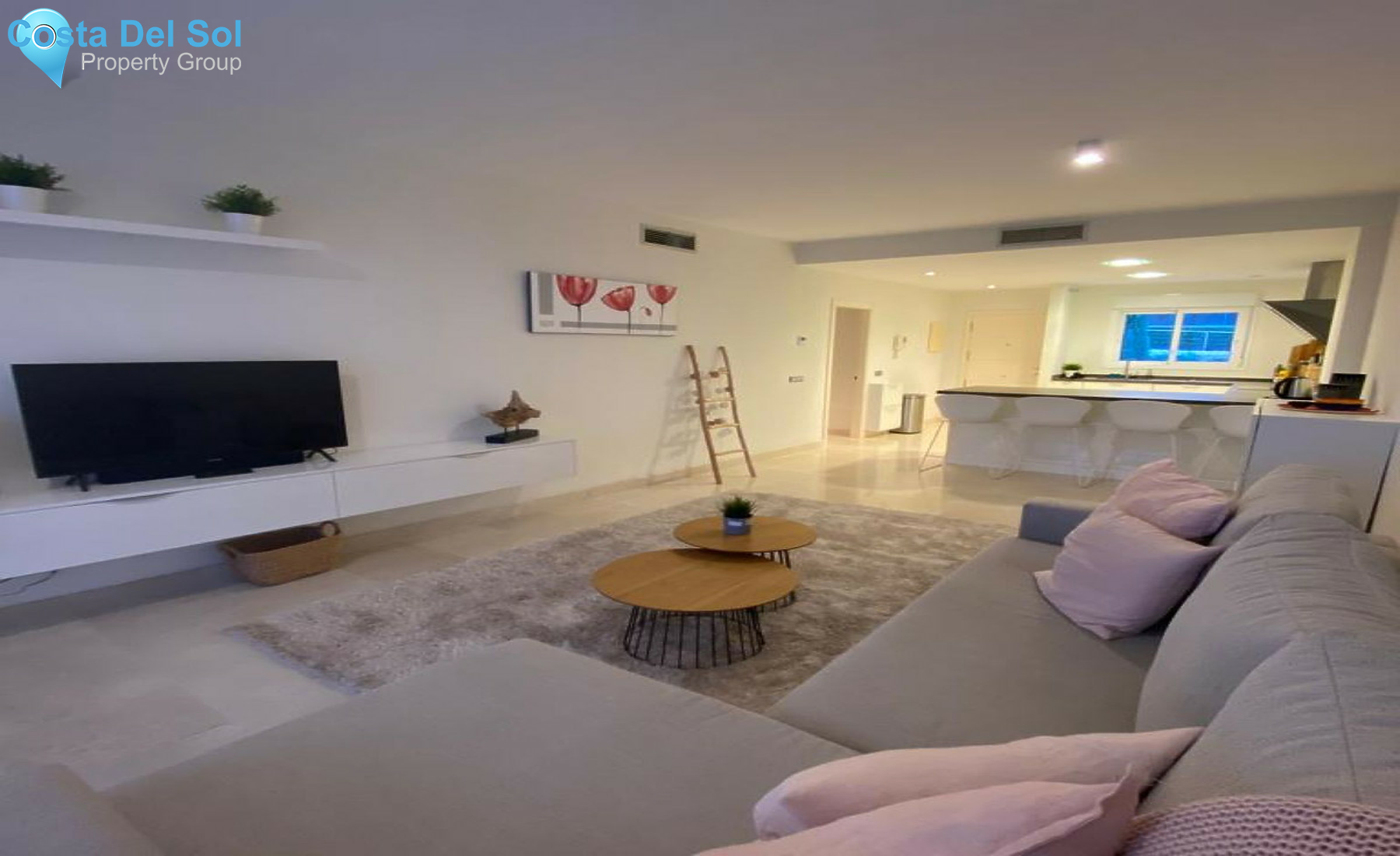 Middle Floor Apartment in Mijas Costa-1540157