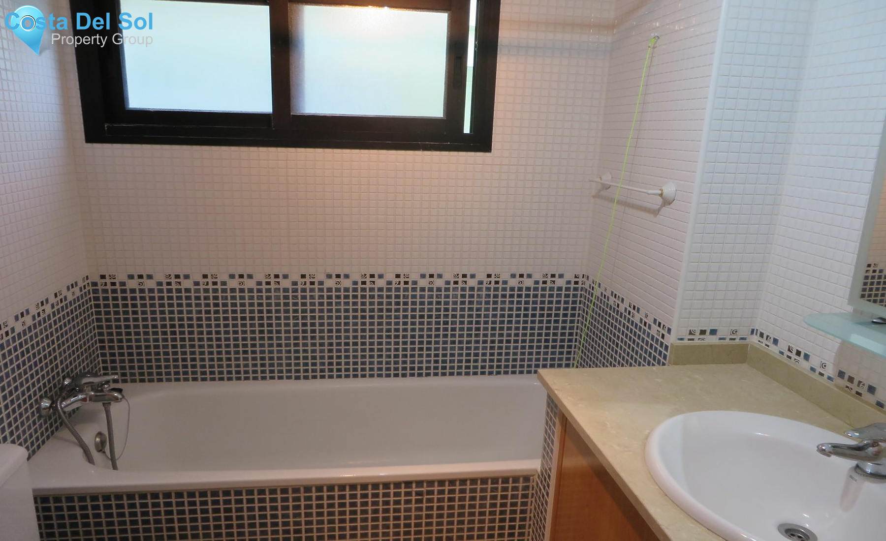 Middle Floor Apartment in Las Lagunas-1140970