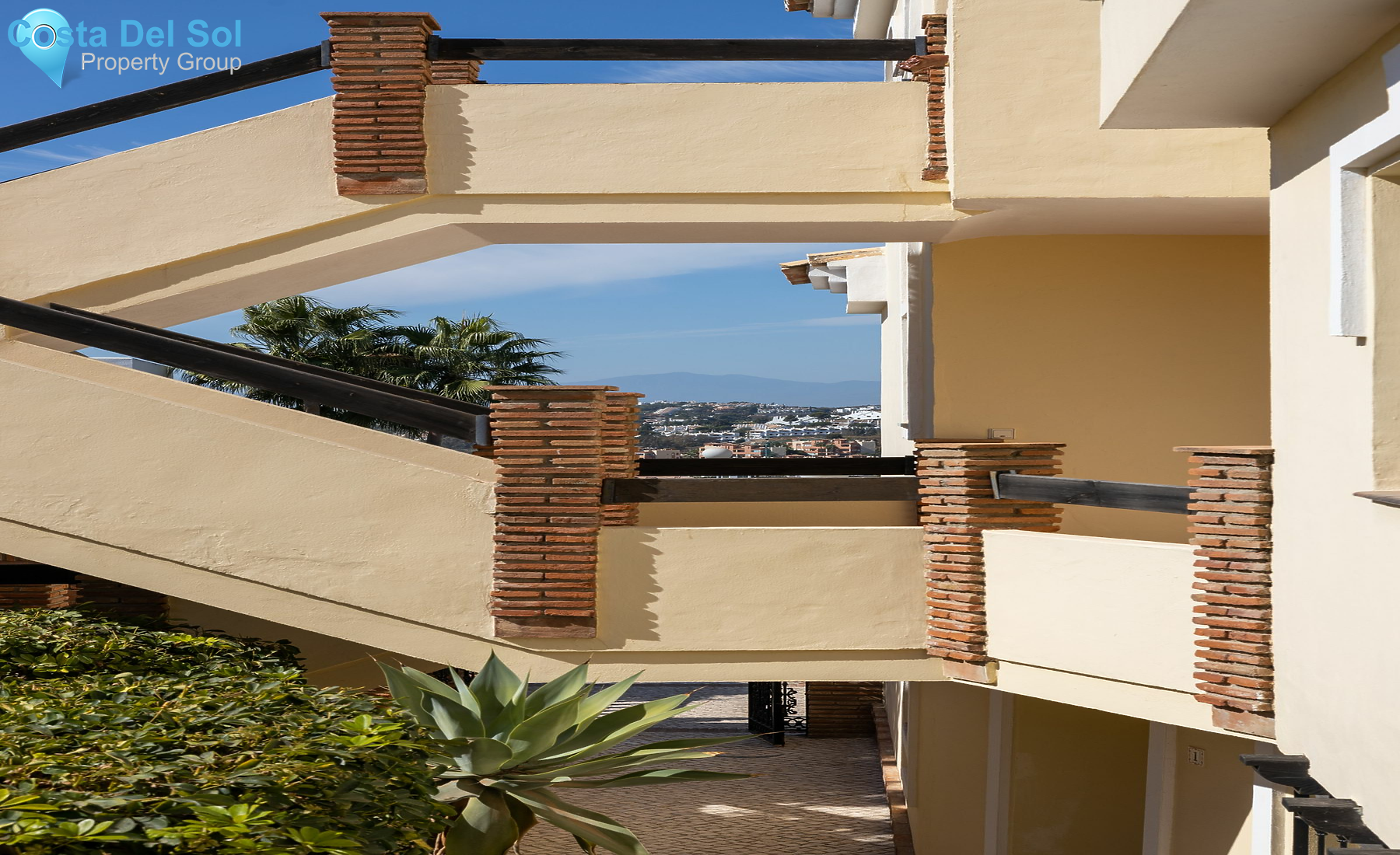Middle Floor Apartment in Mijas Costa-1175011