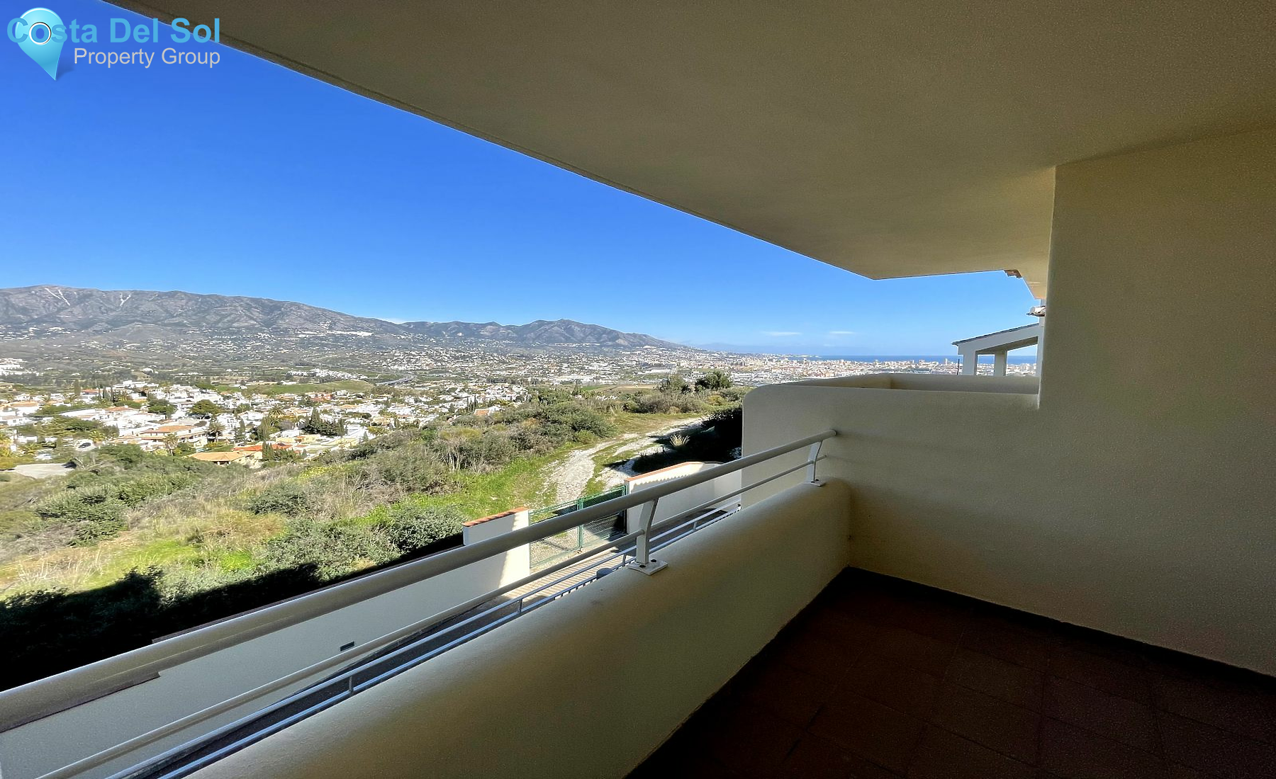 Middle Floor Apartment in Mijas Costa-1208393