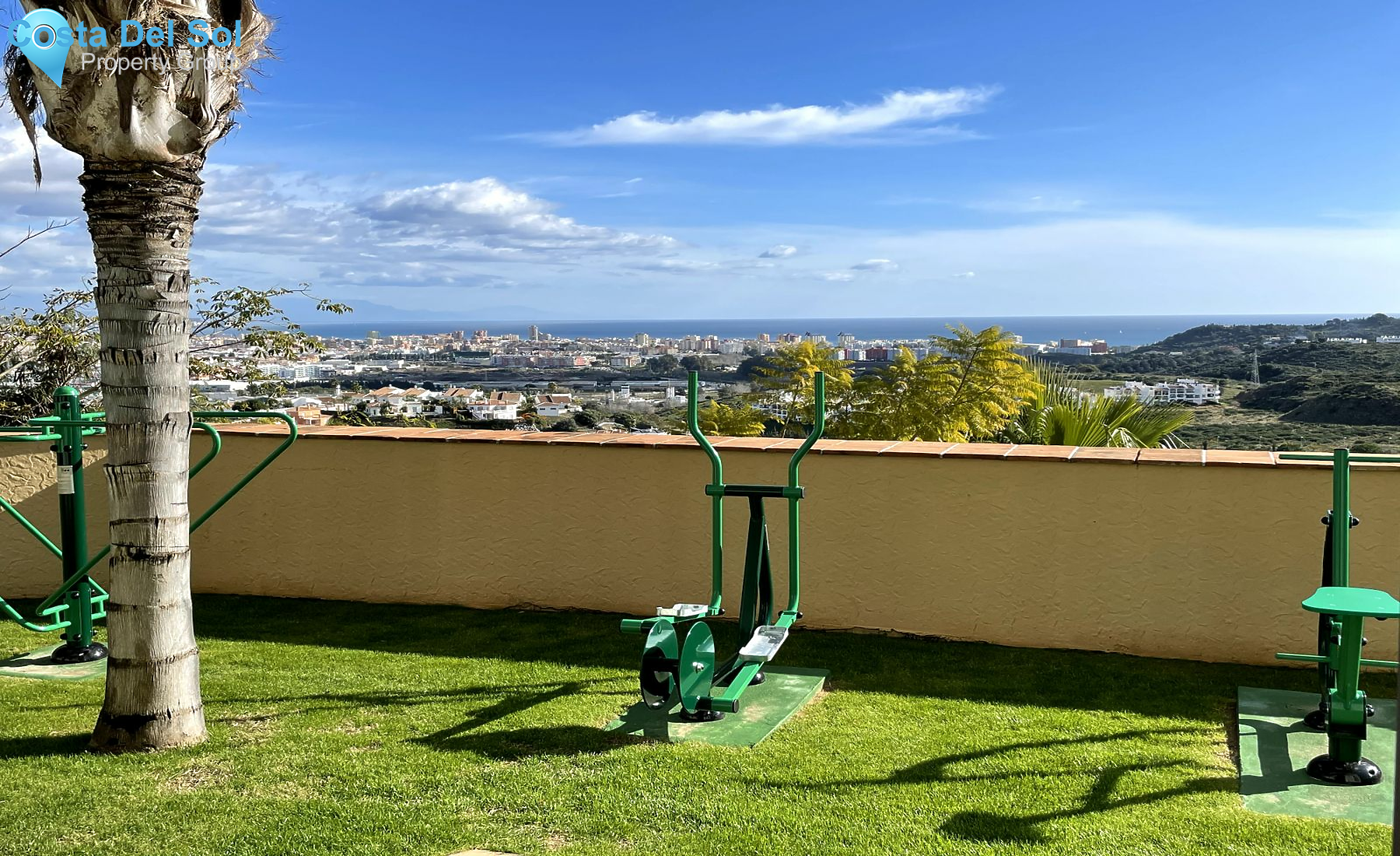 Middle Floor Apartment in Mijas Costa-1208400