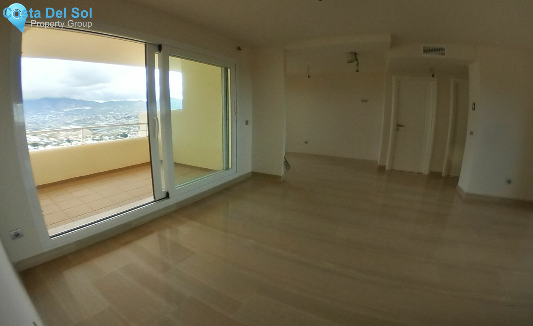 Middle Floor Apartment in Mijas Costa-1208389