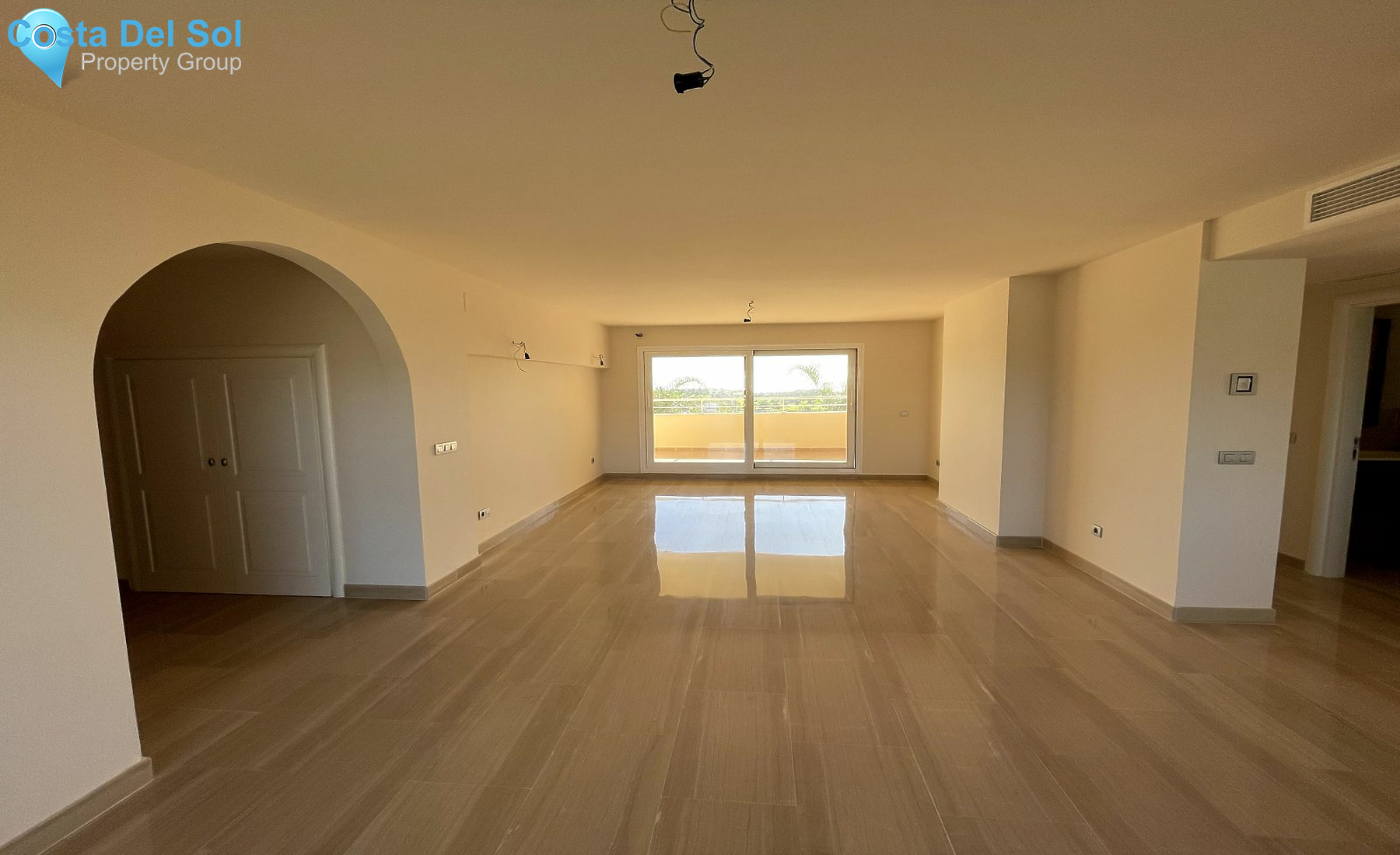 Middle Floor Apartment in Mijas Costa-1208409