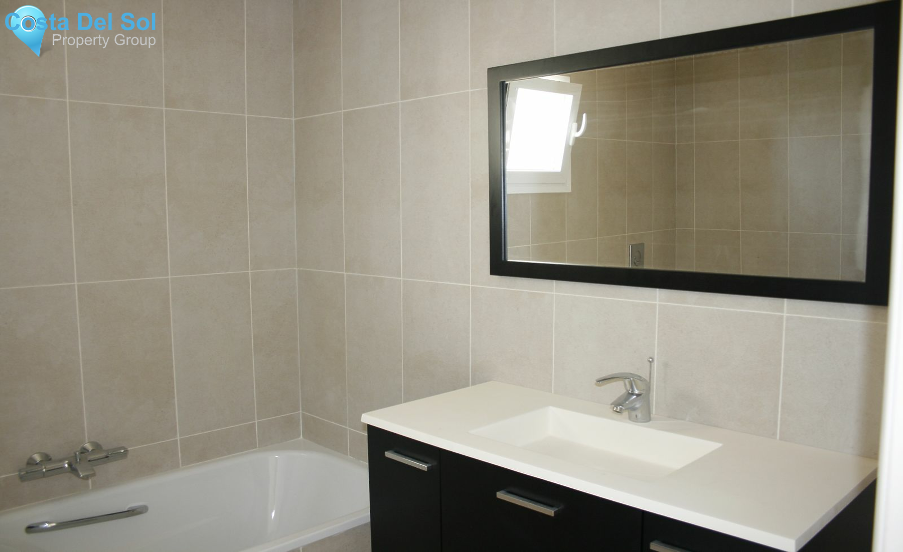 Middle Floor Apartment in Mijas Costa-1208419