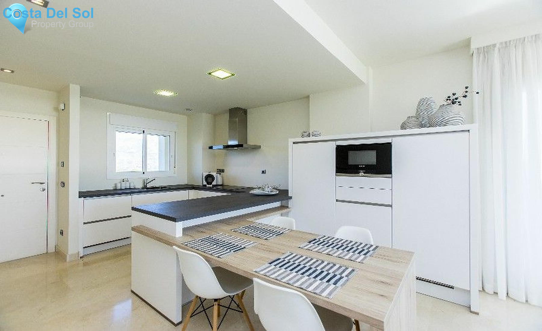 Middle Floor Apartment in Mijas Costa-1450651