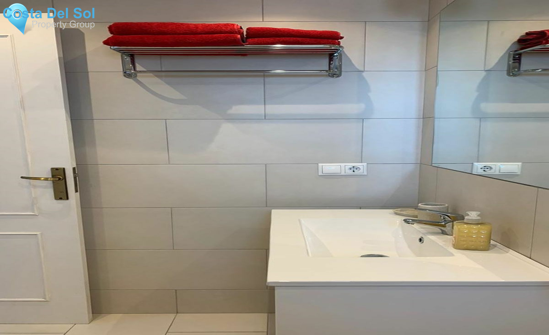 Middle Floor Apartment in Mijas Costa-1464248