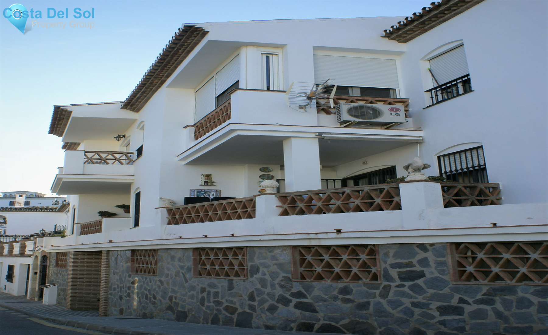Middle Floor Apartment in Mijas-720940