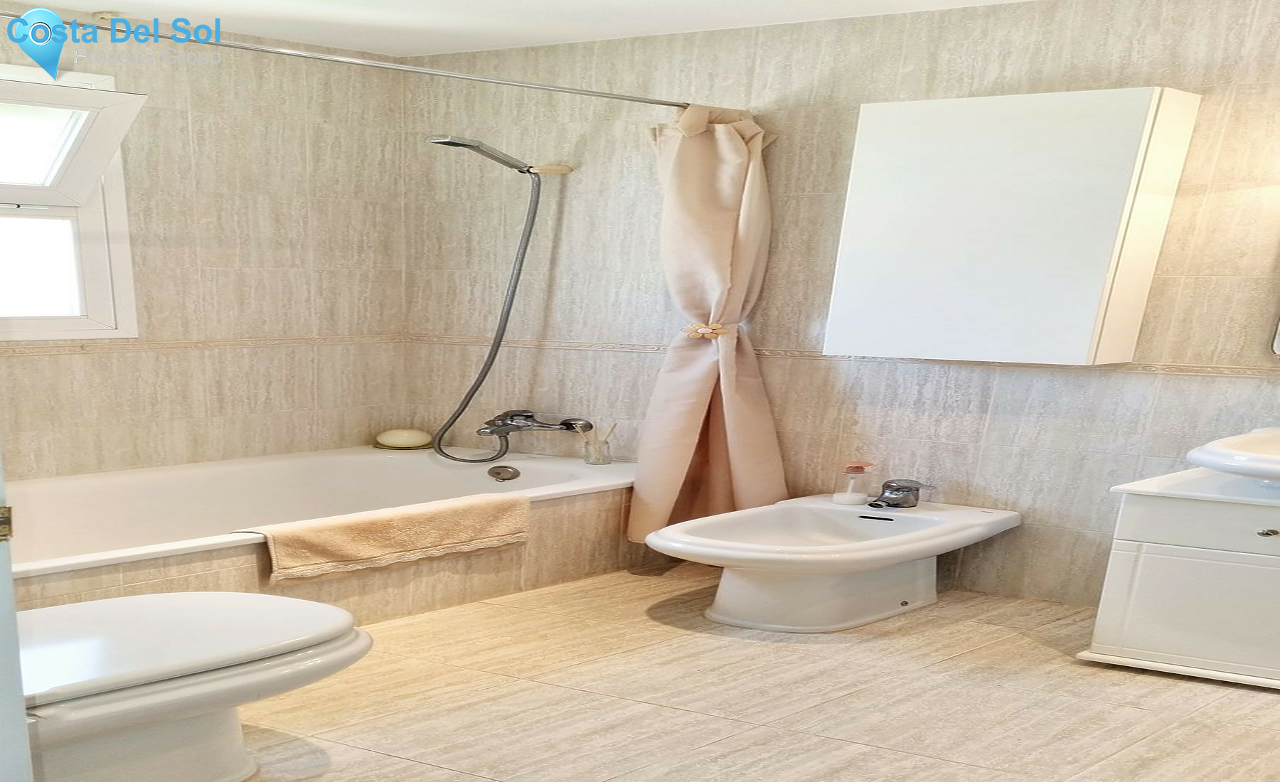 Middle Floor Apartment in Mijas-1477977
