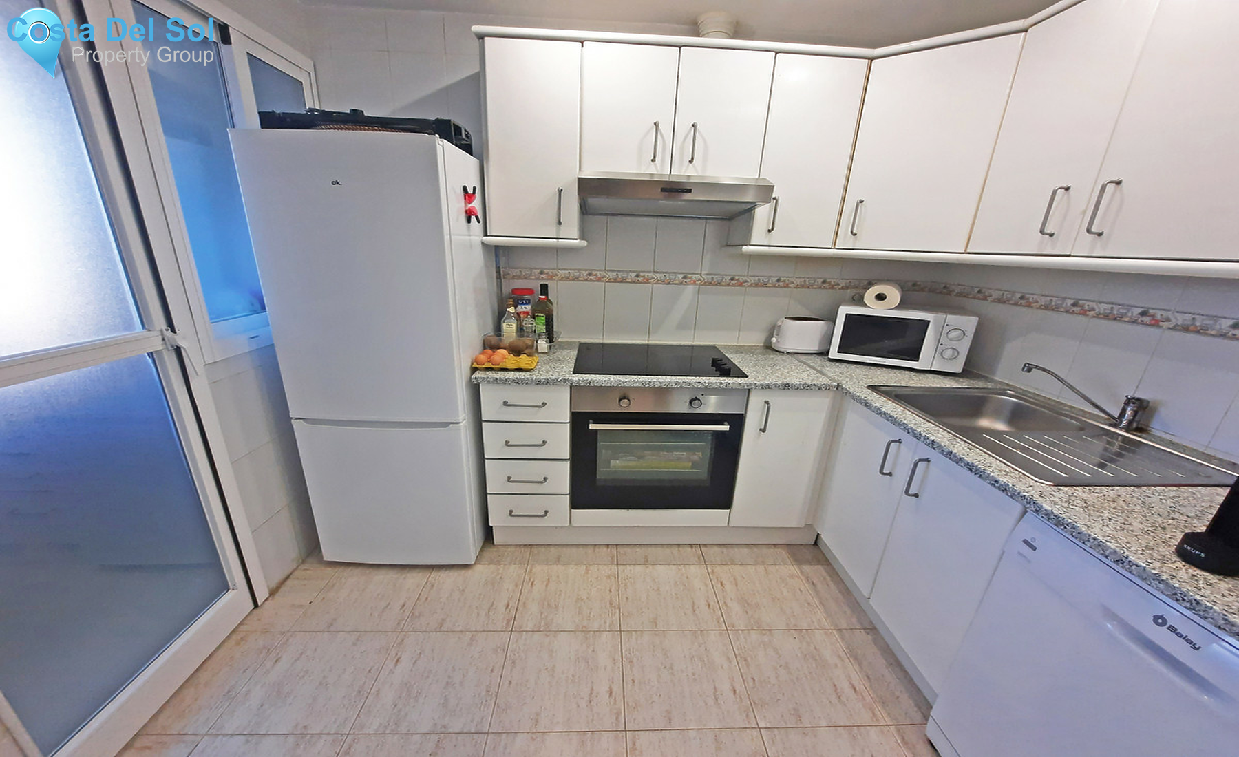 Middle Floor Apartment in Miraflores-1237360