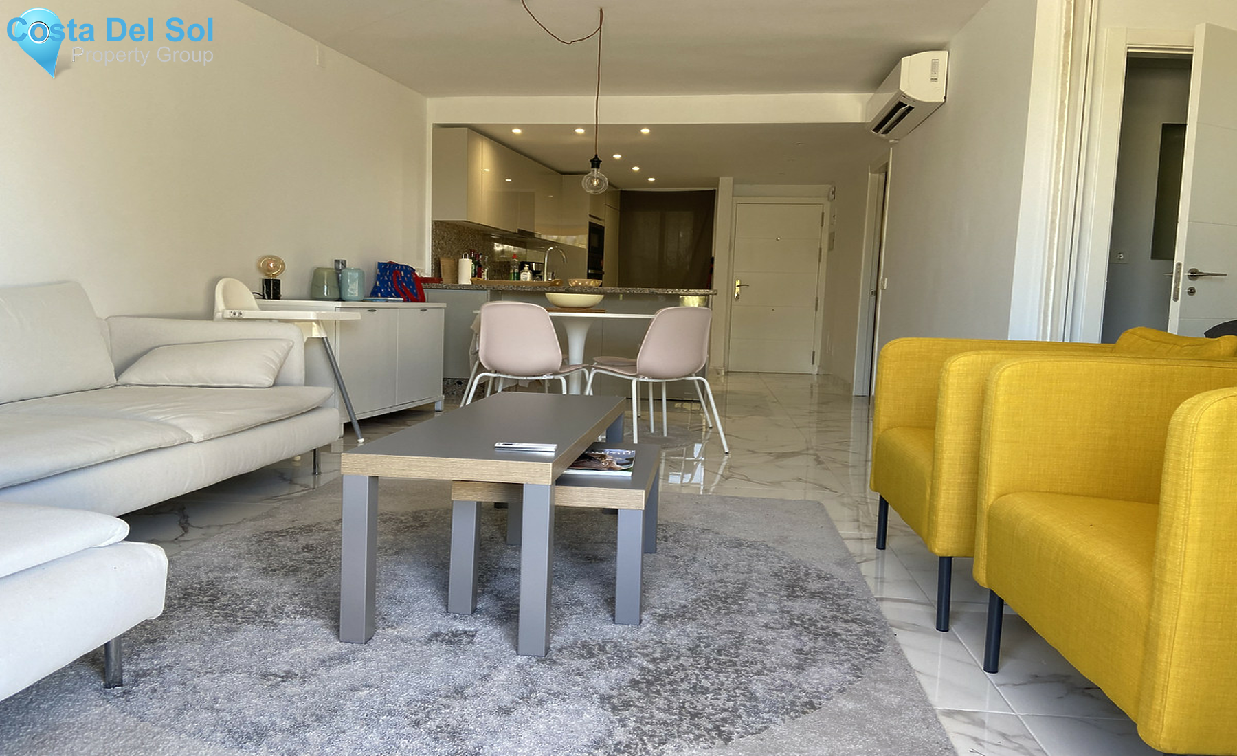 Middle Floor Apartment in Miraflores-1248253