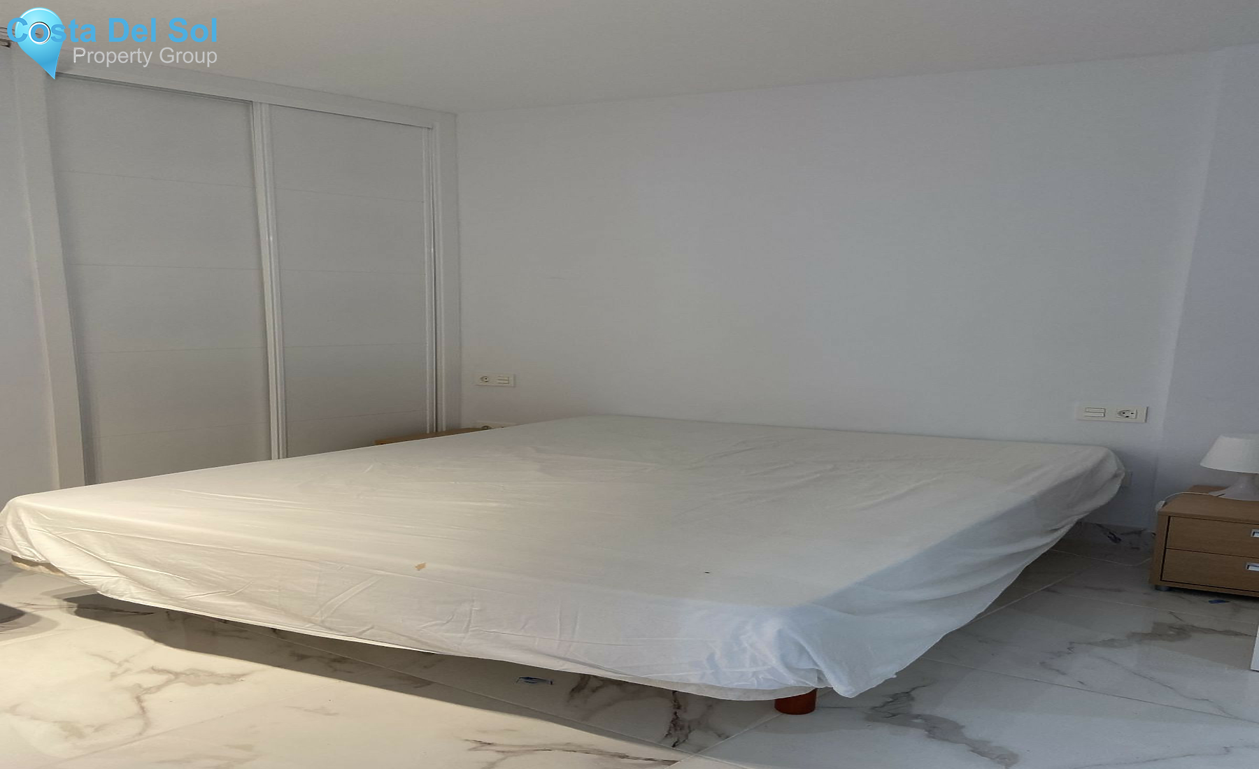 Middle Floor Apartment in Miraflores-1248256