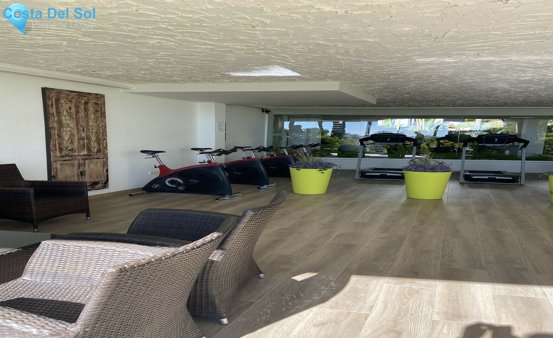 Middle Floor Apartment in Miraflores-1248243