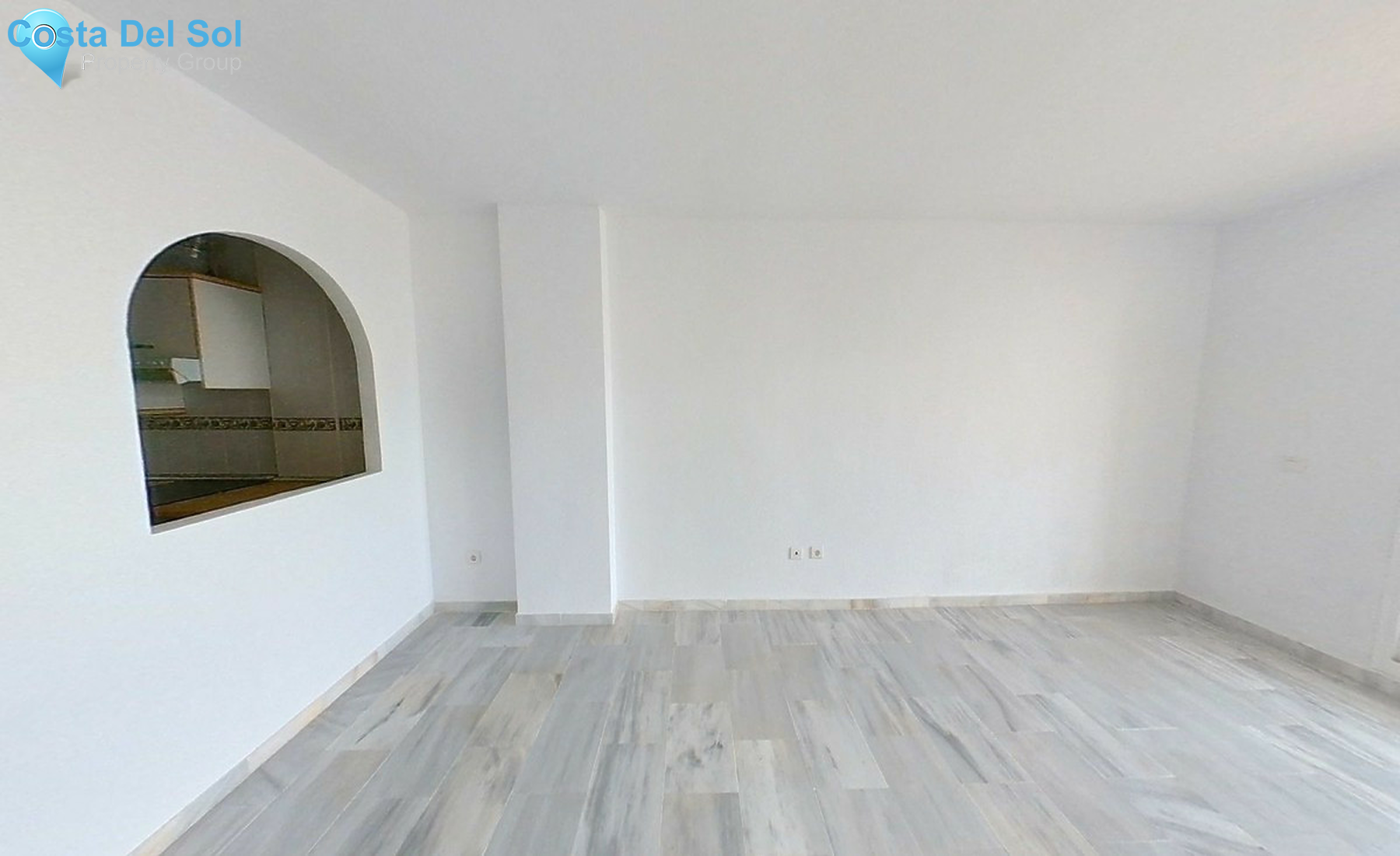 Middle Floor Apartment in Miraflores-1276083