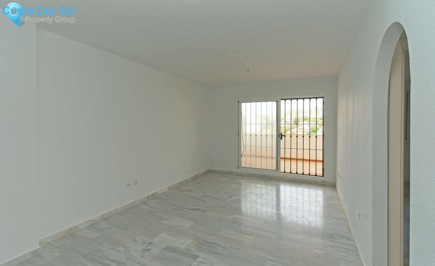 Middle Floor Apartment in Miraflores-1276073