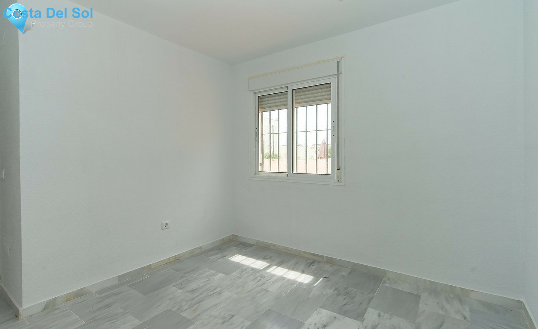 Middle Floor Apartment in Miraflores-1276080