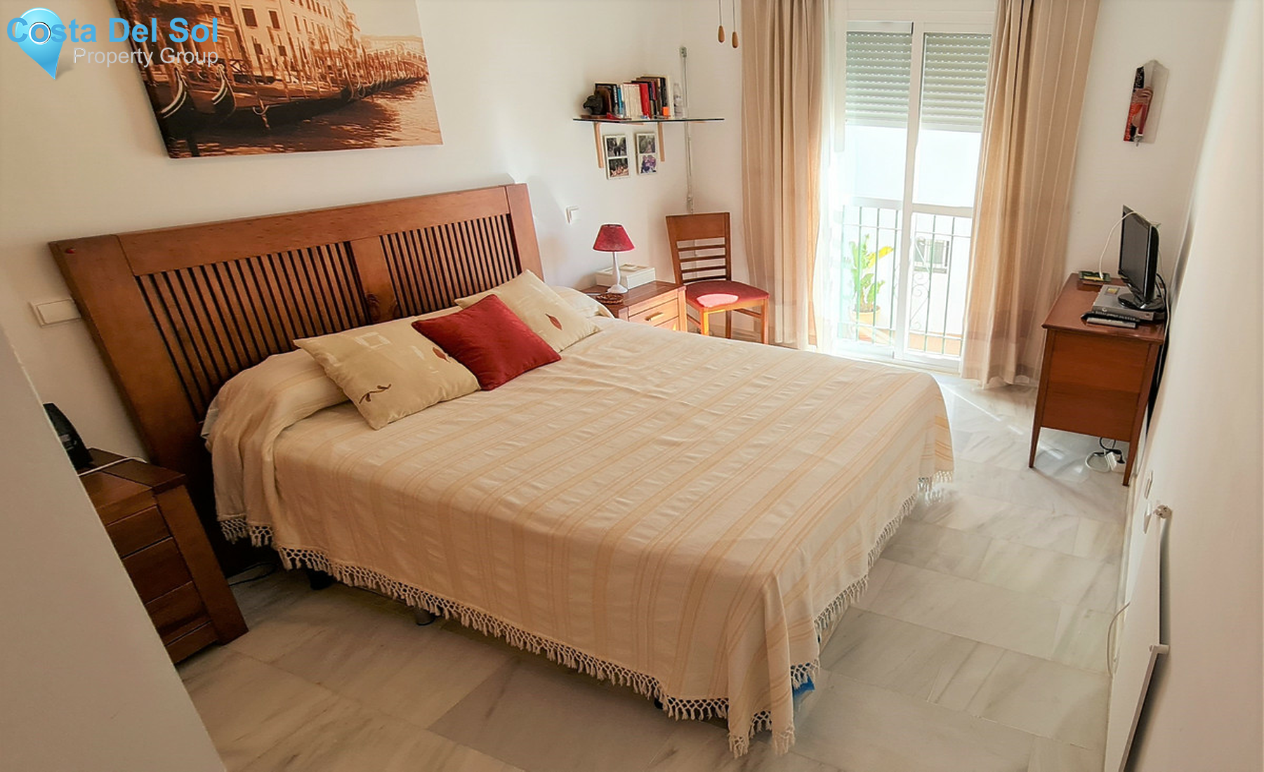 Middle Floor Apartment in Miraflores-1349061