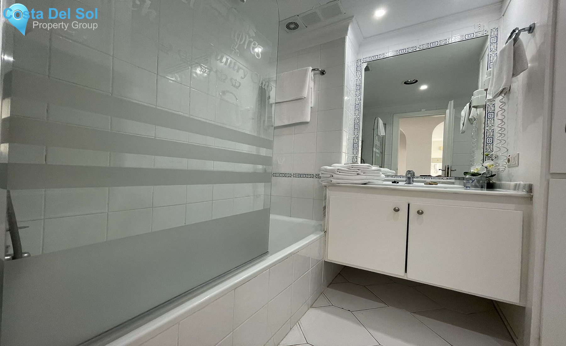 Middle Floor Apartment in Miraflores-1415179