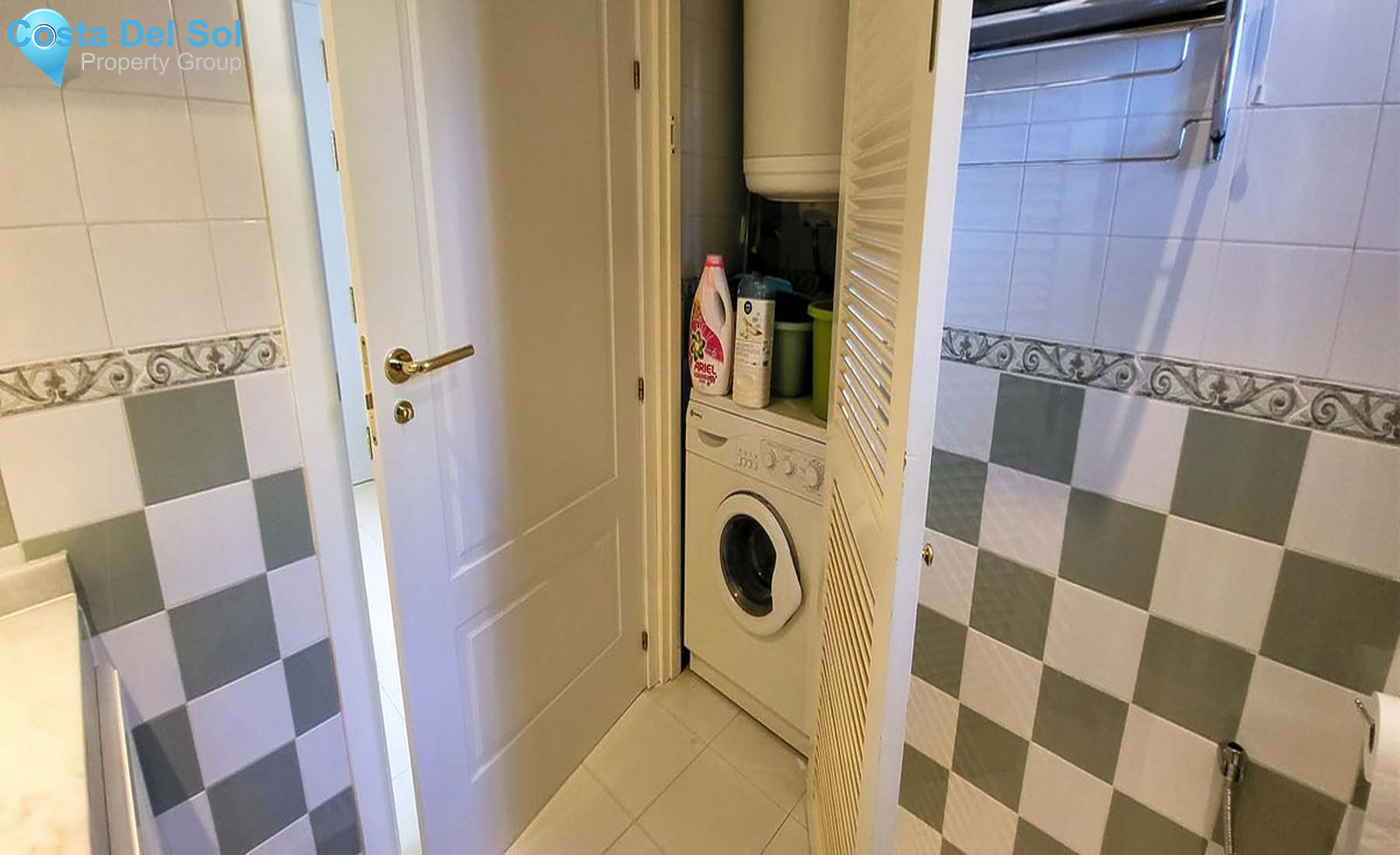 Middle Floor Apartment in Miraflores-1457594