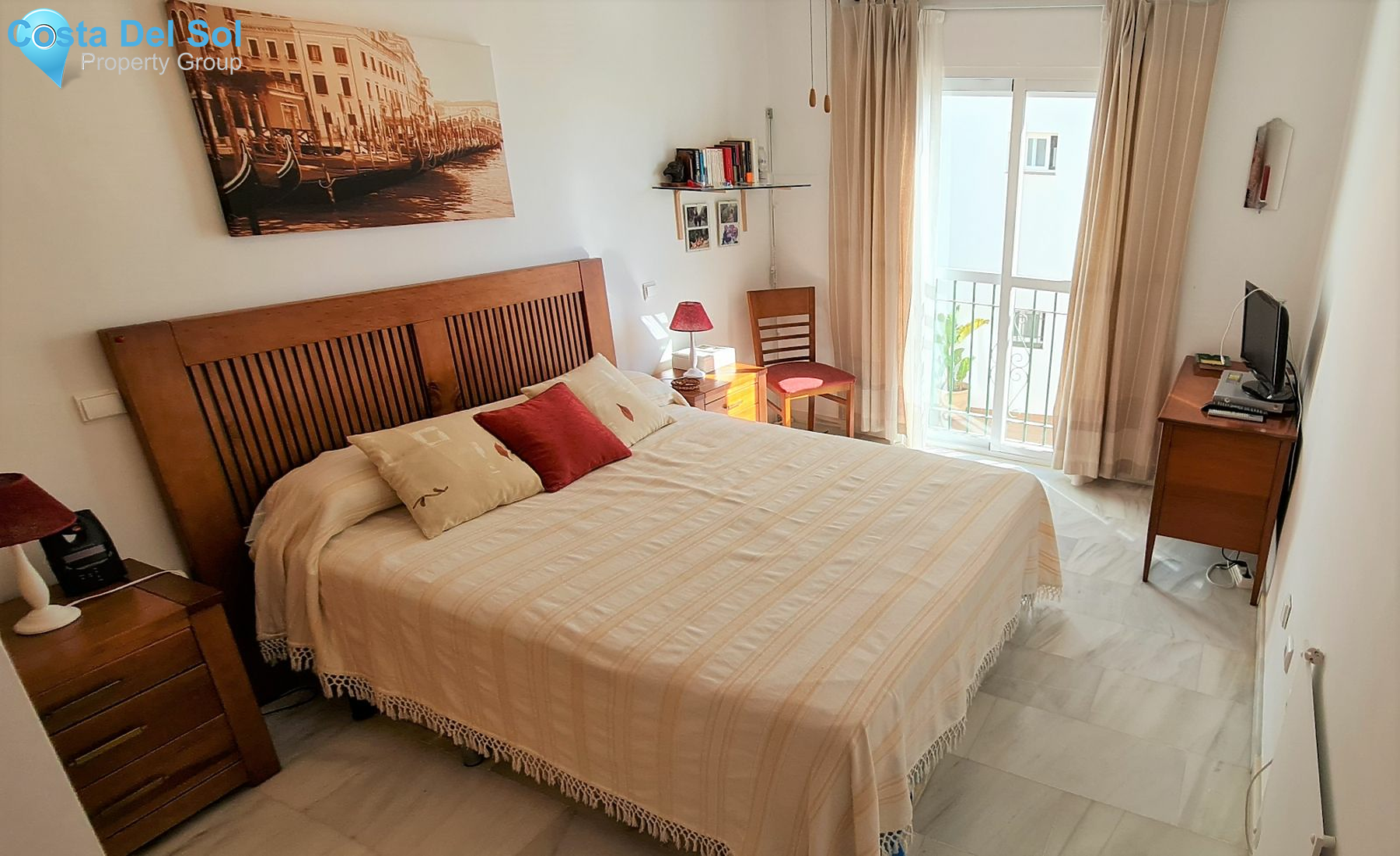 Middle Floor Apartment in Miraflores-1161266