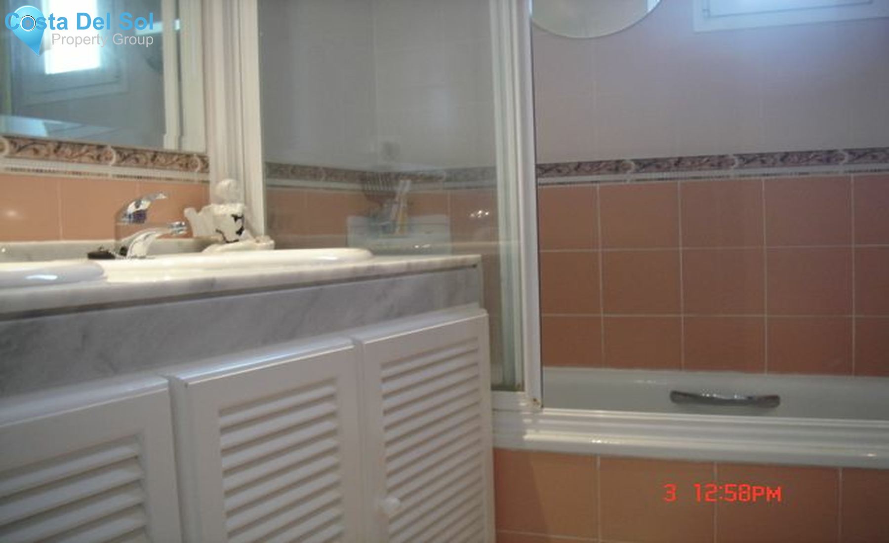 Middle Floor Apartment in Miraflores-1196904