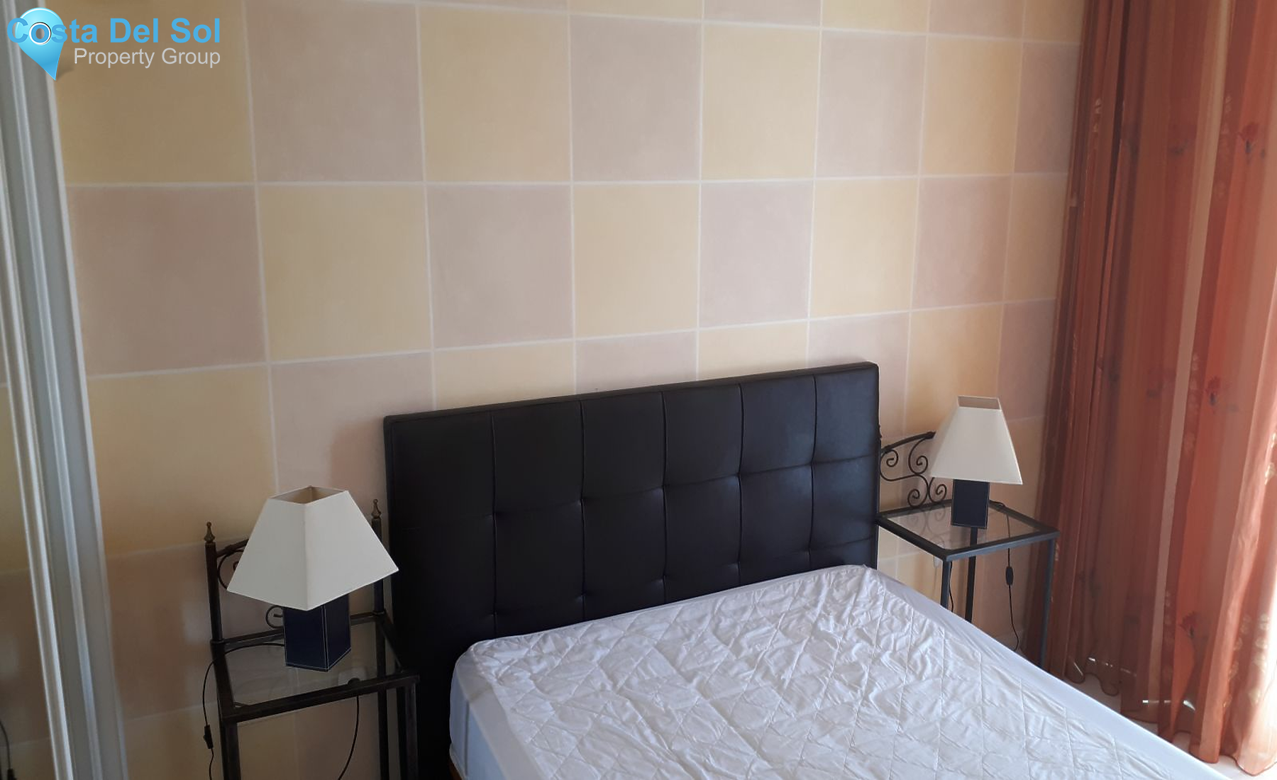 Middle Floor Apartment in Miraflores-1397668