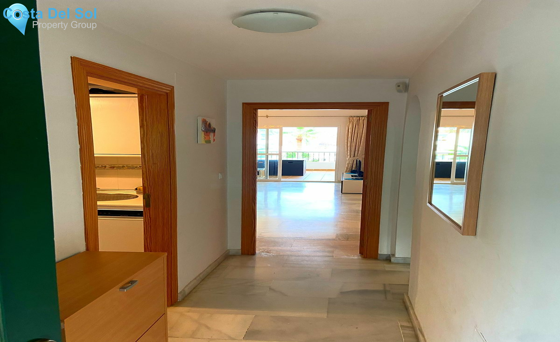 Middle Floor Apartment in Miraflores-1421429