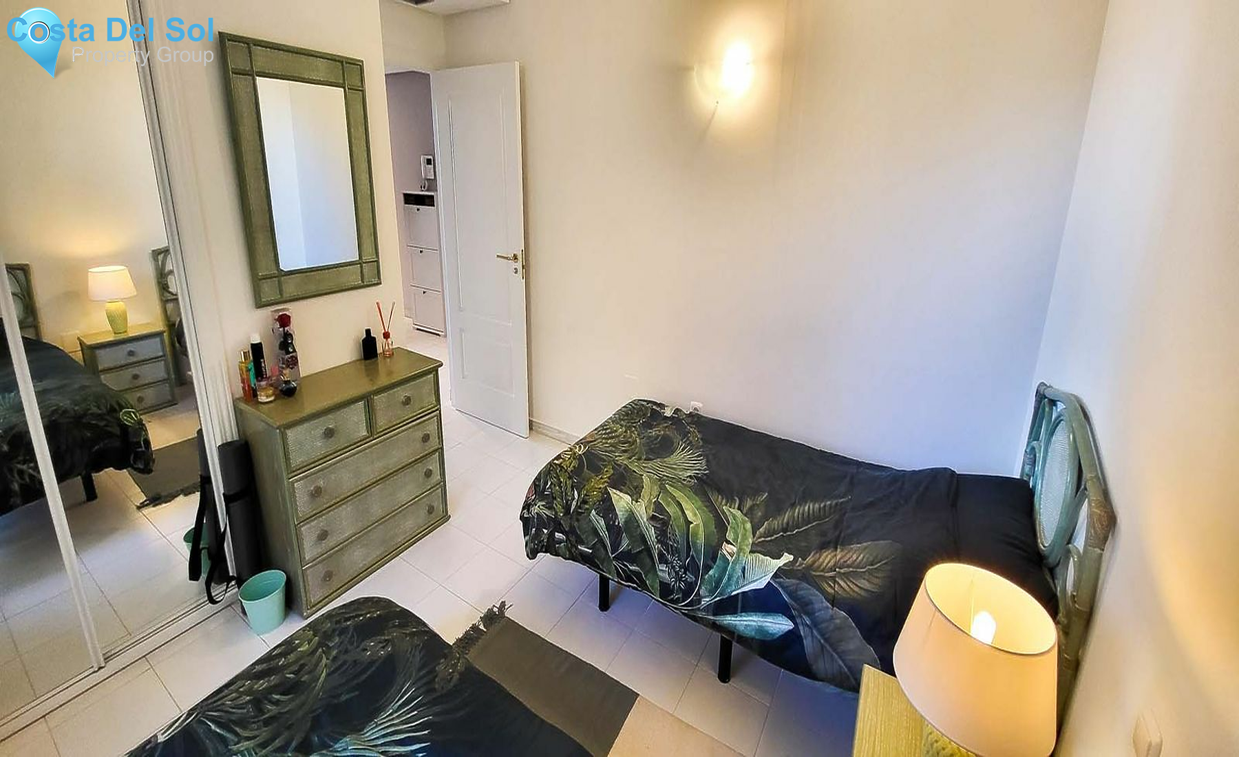 Middle Floor Apartment in Miraflores-1465612