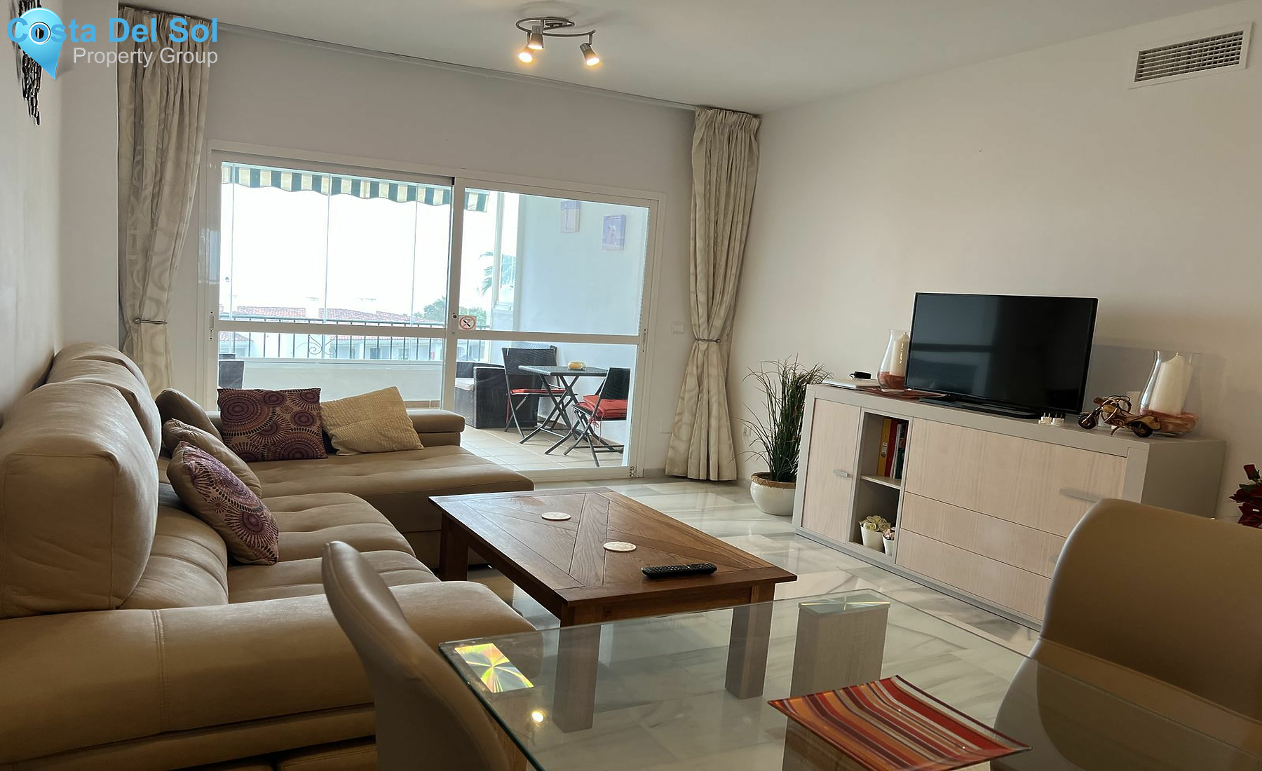 Middle Floor Apartment in Miraflores-1467170