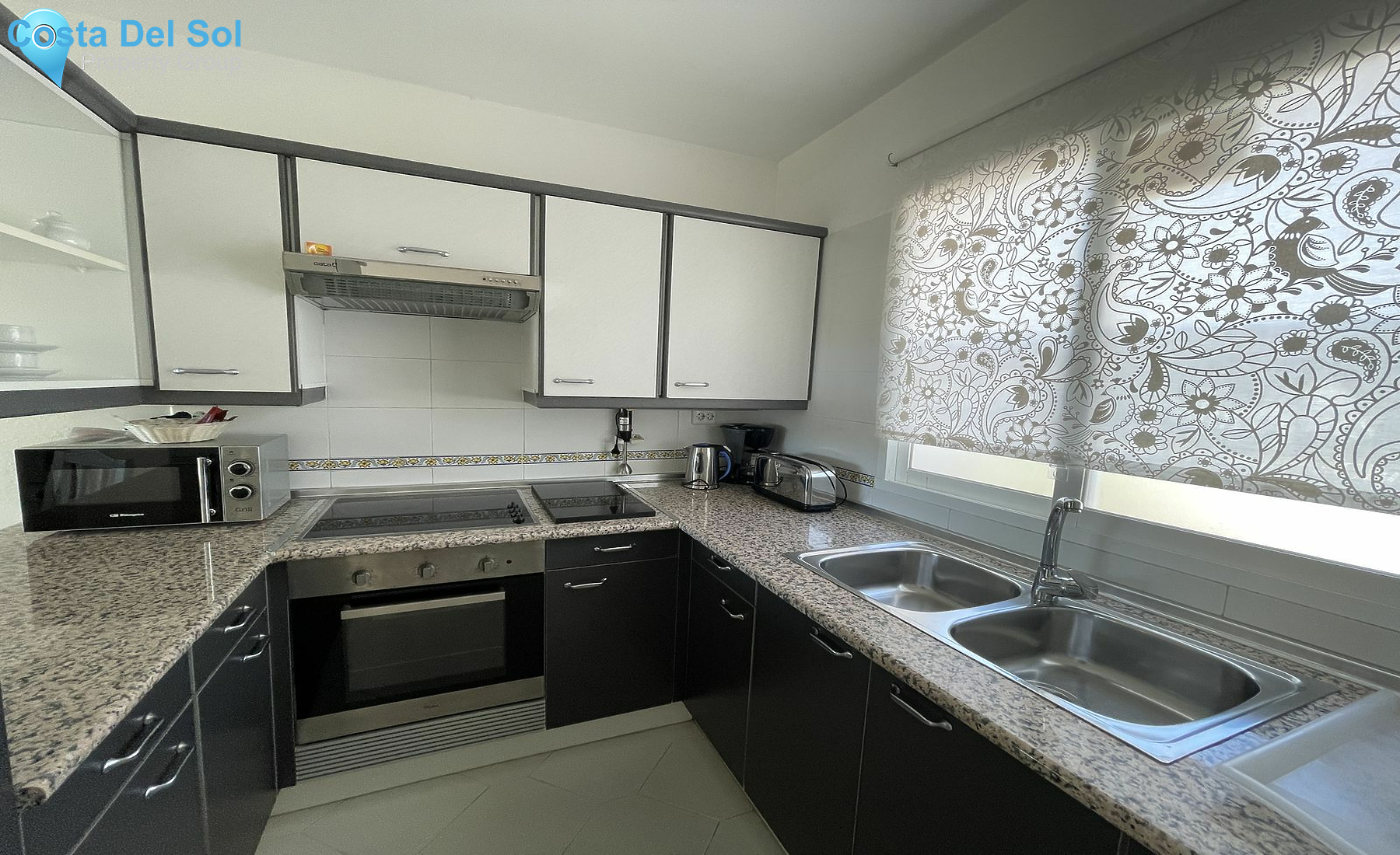 Middle Floor Apartment in Miraflores-1488160