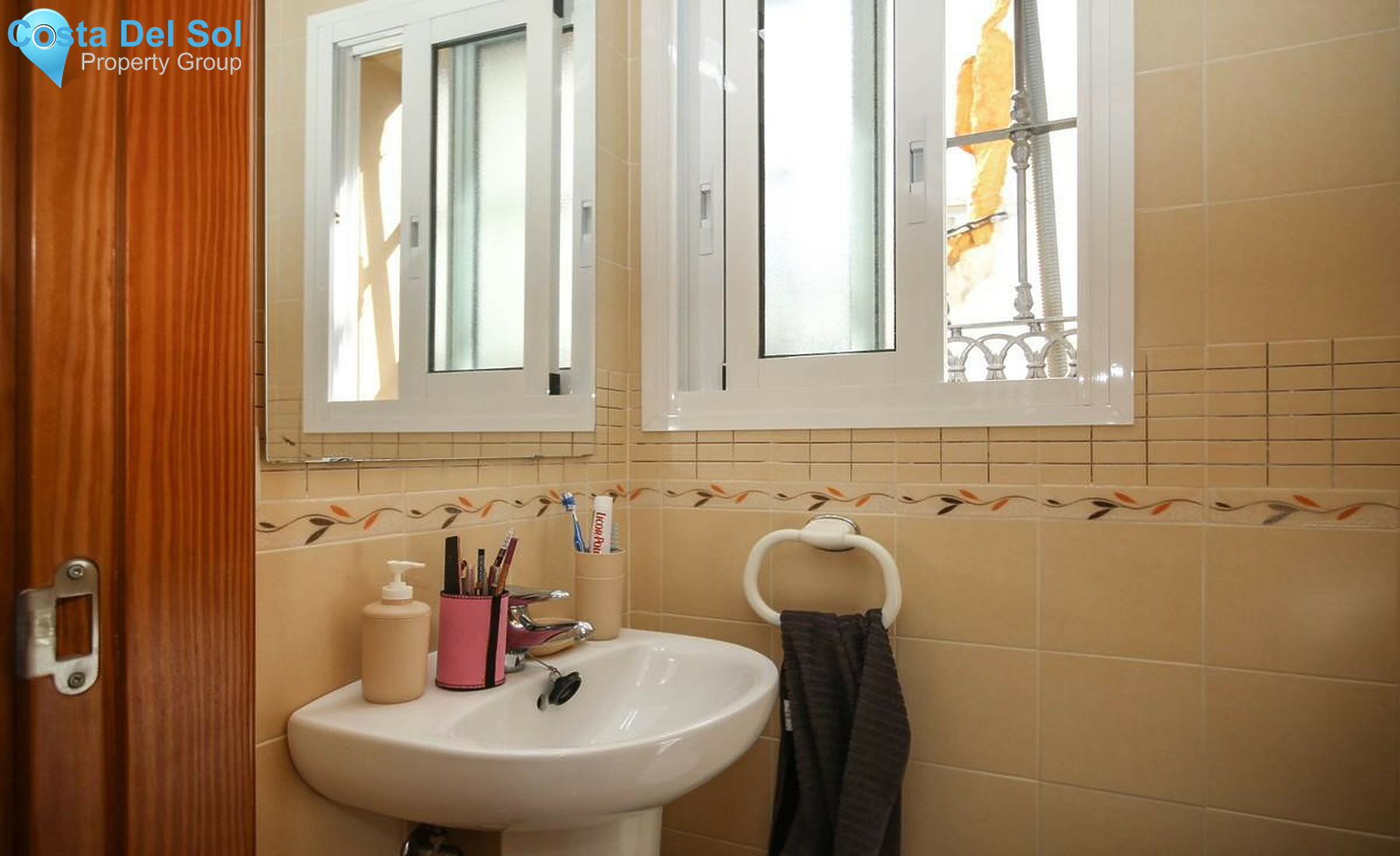 Middle Floor Apartment in Monda-1359832