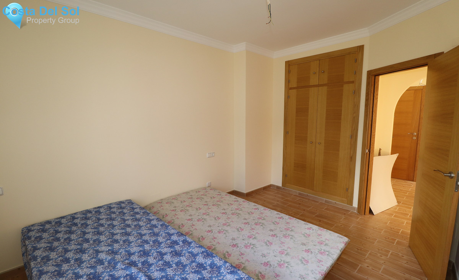 Middle Floor Apartment in Monda-1360142