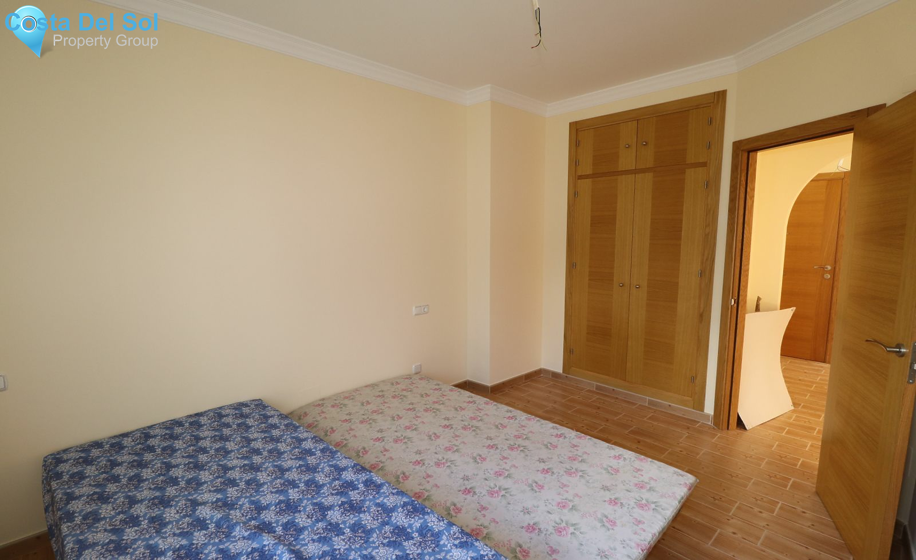 Middle Floor Apartment in Monda-1209076