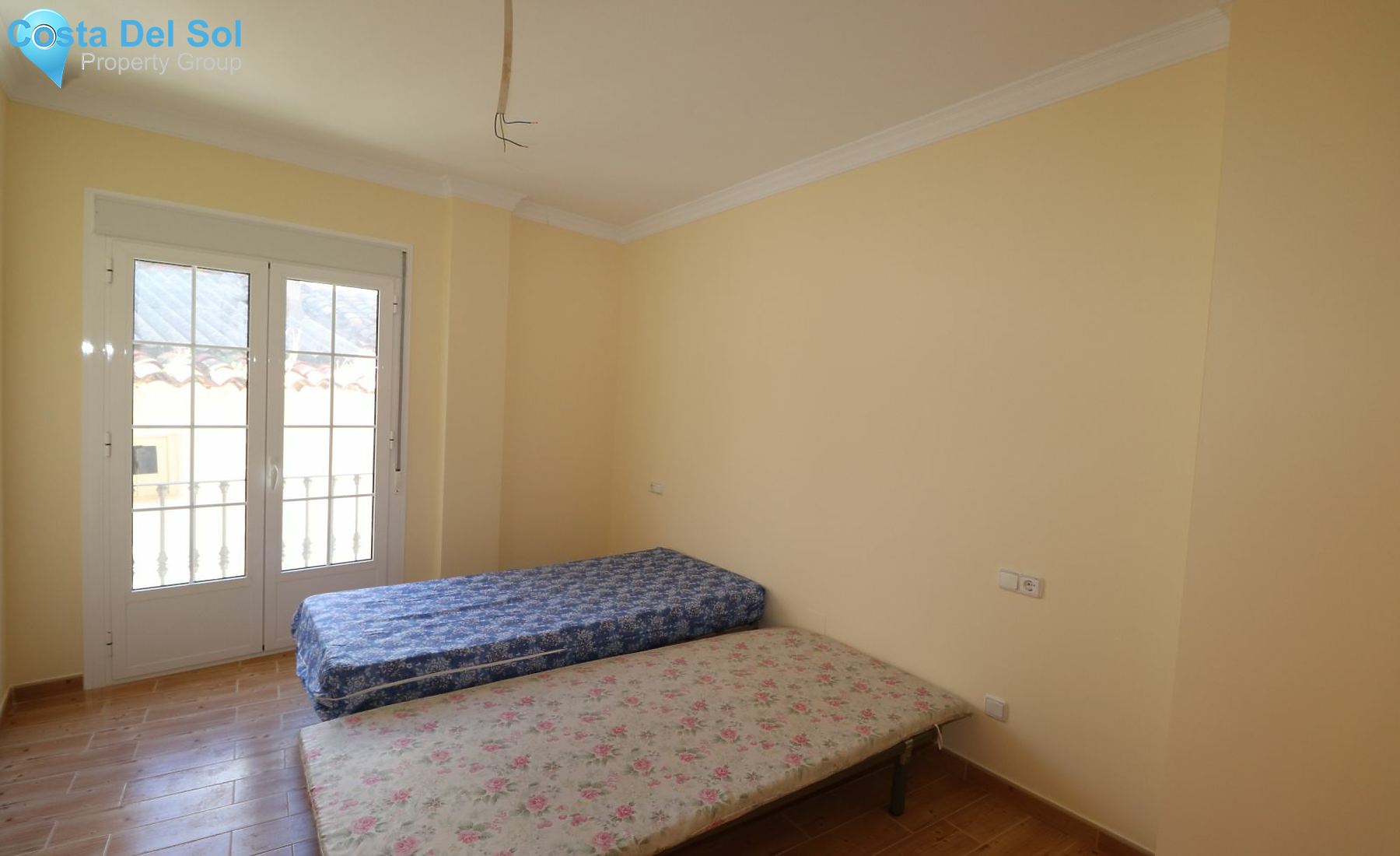 Middle Floor Apartment in Monda-1209068